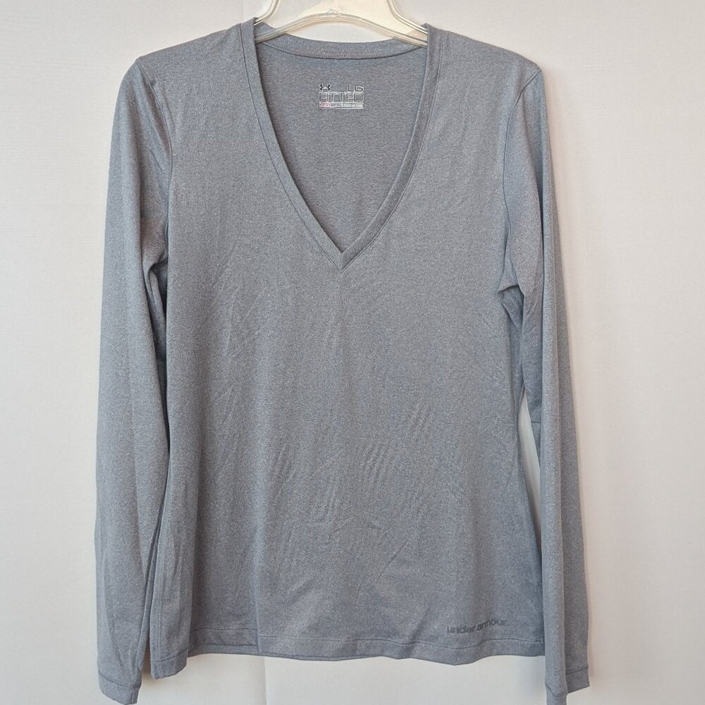 Undor Armour V-neck Fitted Long Sleeve Top